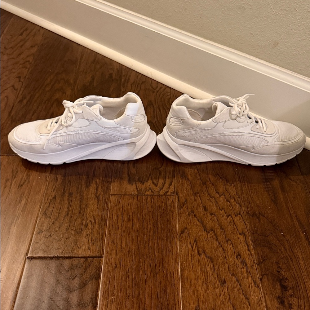 Tory Burch White Sneakers - Picture 8 of 8